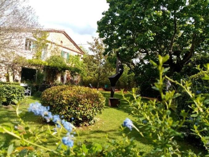 La Mazade De Saint Mamert Hotel Exterior photo